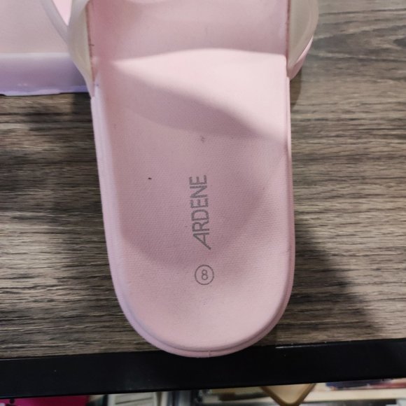Ardene Real Love light pink slippers women's size 8 - Picture 5 of 8